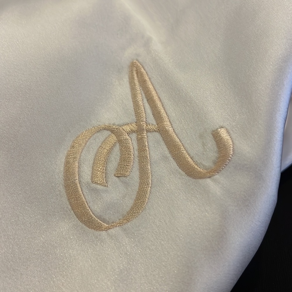 SS Weddings Bridal Robe* - Picture 8 of 9